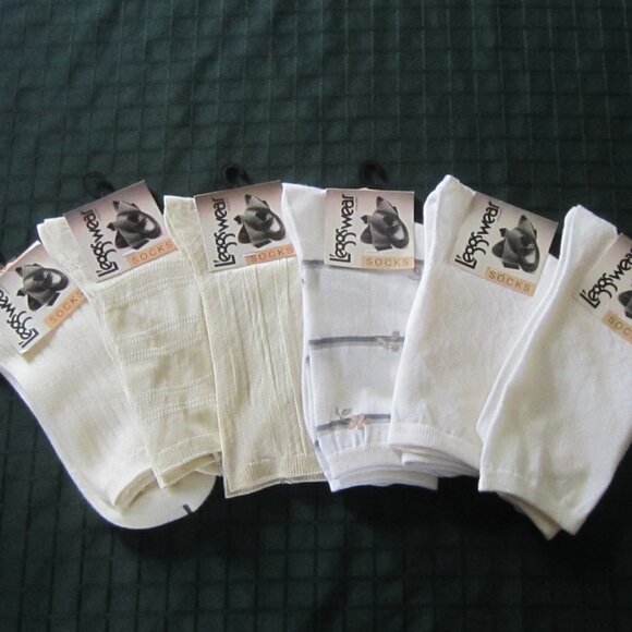 Lot - NEW 10 pr. Women's Dress Socks, LEGGS, HANES ULTIMATE One Size Mid Calf - Picture 3 of 6